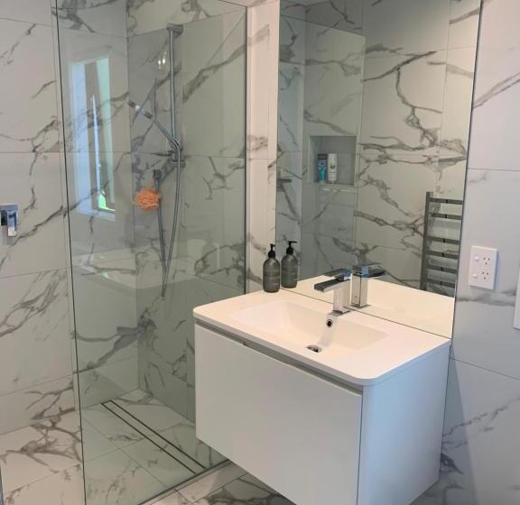 ペンション The Gate House