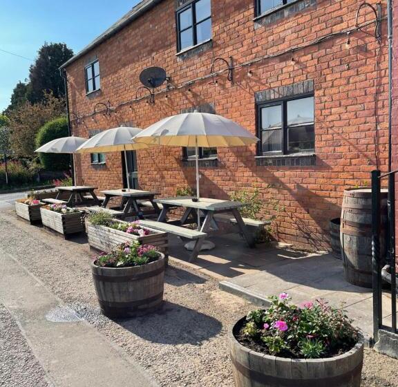 פנסיון The Green Dragon