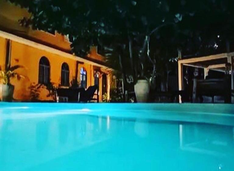 펜션 Villa Sunshine And Bungalows