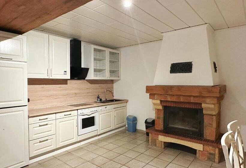 פנסיון Zimmer In Reihenhaus Mit Terrasse