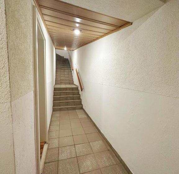 פנסיון Zimmer In Reihenhaus Mit Terrasse