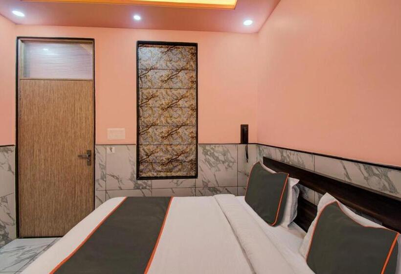 בית מלון כפרי O Rasuj