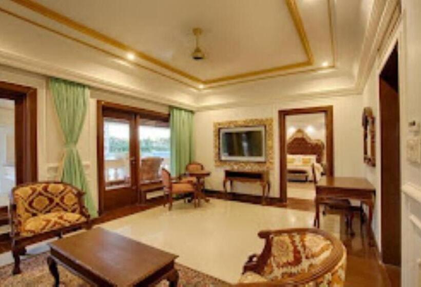 Regency Lagoon Resort & Convention