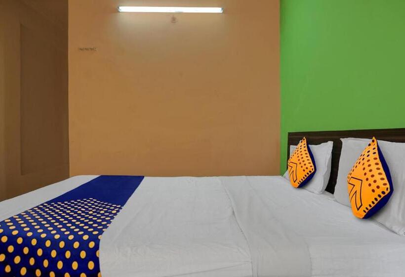 Spot On Hotel Akash Lodge