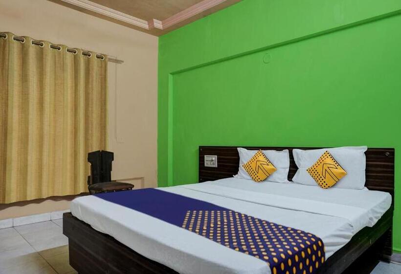 Spot On Hotel Akash Lodge