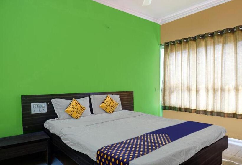 Spot On Hotel Akash Lodge