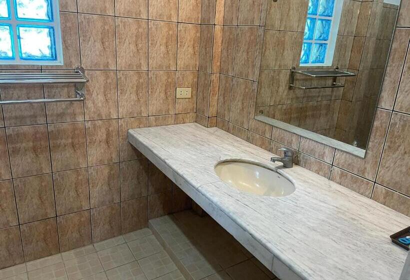 Villa Apolonia Resort