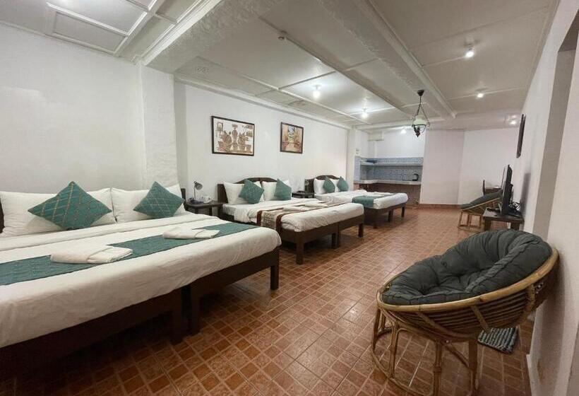 Villa Apolonia Resort