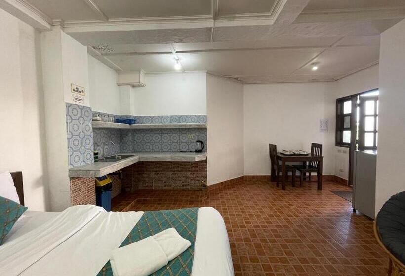 Villa Apolonia Resort