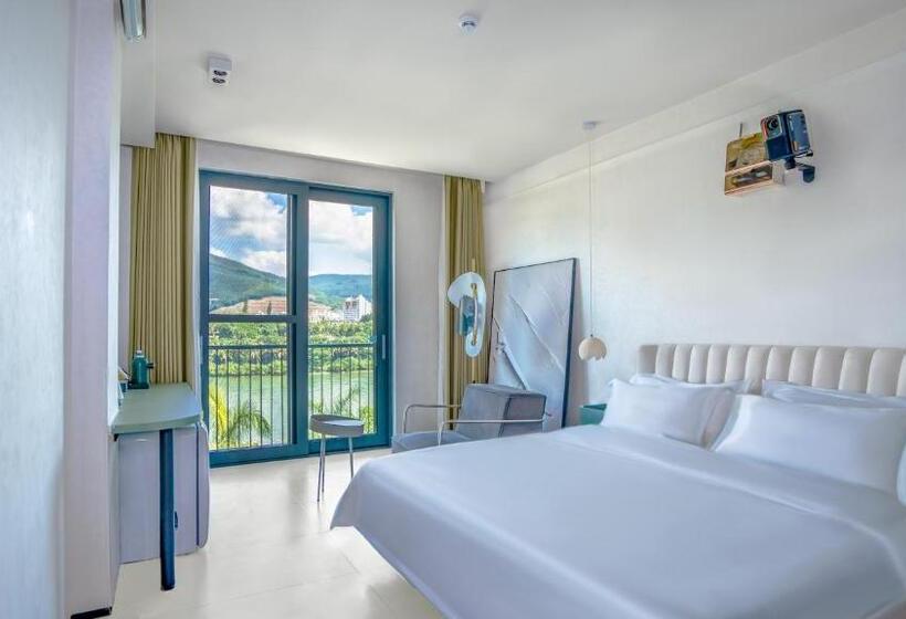 Отель Huijian Riverview