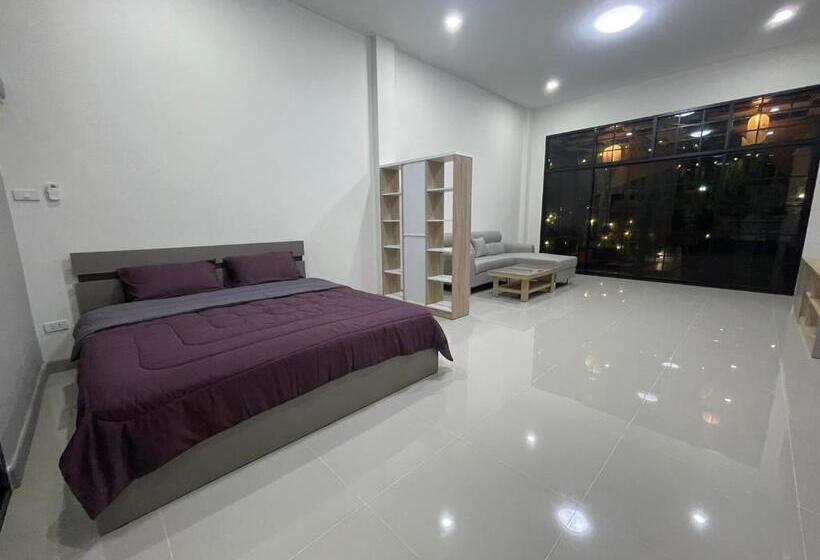 Albergue อีโฮสเทลบ้านช่น