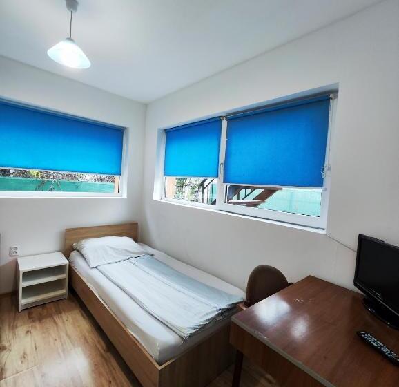 호스텔 Casa Thomas Cluj