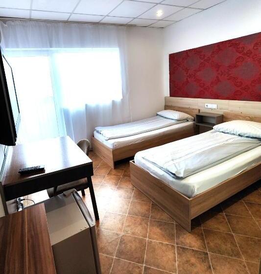 هاستل Casa Thomas Cluj