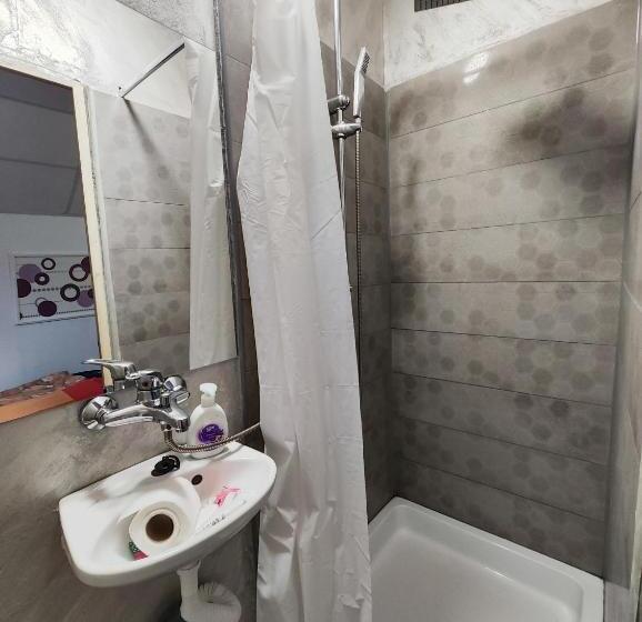 호스텔 Casa Thomas Cluj