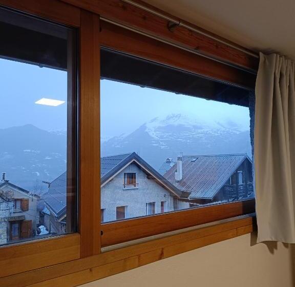 Общежитие La Mansio De Bons