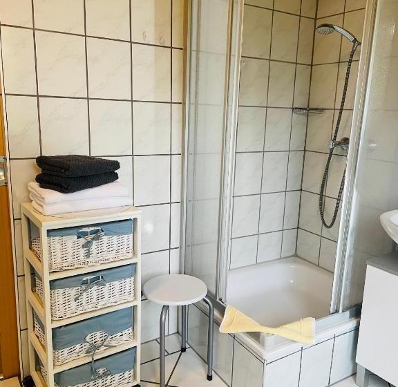 호스텔 Restaurant Seeblick Direkt Am Schweriner See