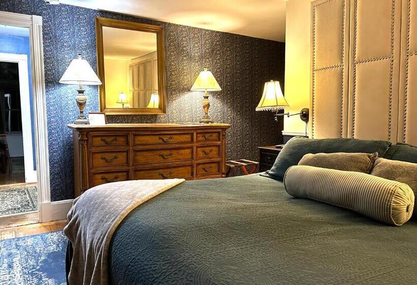 فندق صغير The Birchwood Inn, Tavern And Restaurant