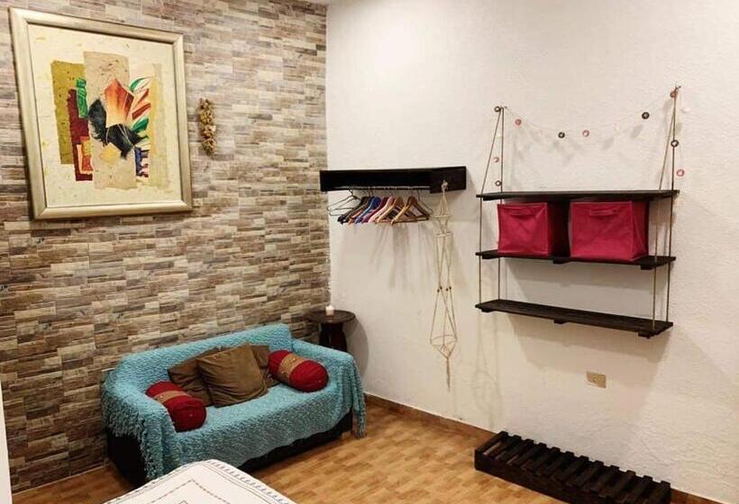 هاستل Village 47