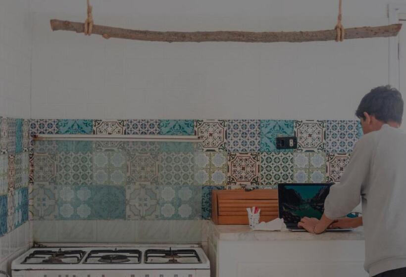 旅馆 Wostel Djerba