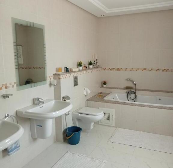 تختخواب و صبحانه Chez Mme Jaouida