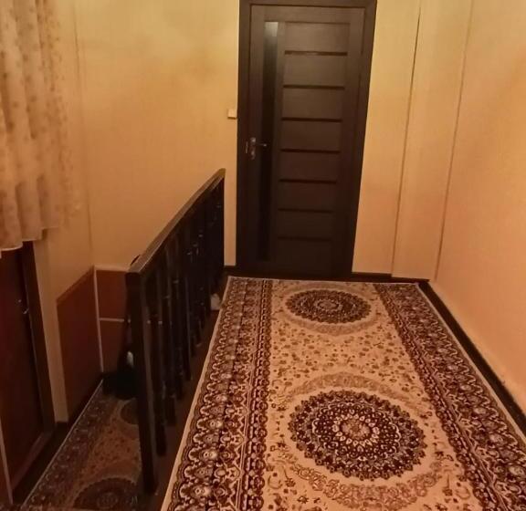 تختخواب و صبحانه Darkhan