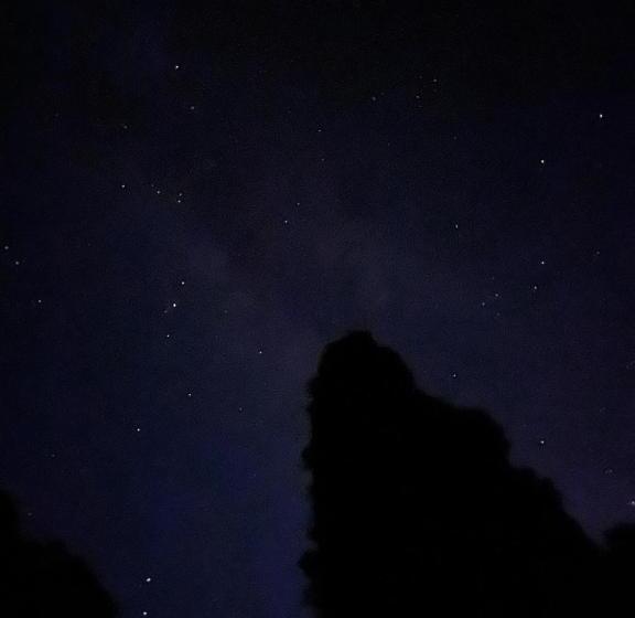 민박 Ej’s Frontyard  The Home Cafe & Stay