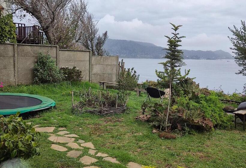 Bed and Breakfast Buenavida Hostel, Habitación Amplia Con Baño En Suite Y Vista Al Mar