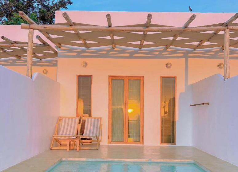 Bed and Breakfast Kamari Cafe&resort Kohlarn คามารีคาเฟ่แอนด์รีสอร์ทเกาะล้าน