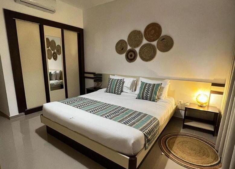 تختخواب و صبحانه Locanda Inn Place