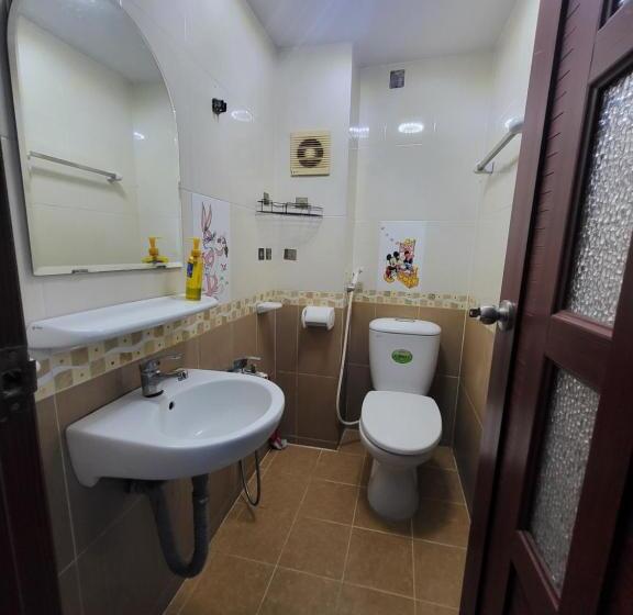 تختخواب و صبحانه Phượng Hoàng Lucky