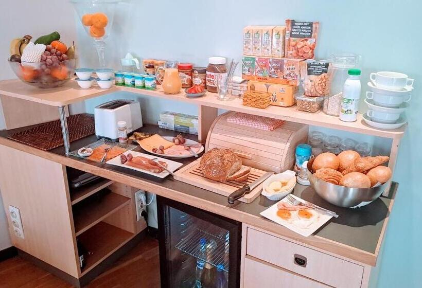 Bed and Breakfast Beautyd Studio Double Of Twin Met Extra Vouwbed Centrum Gullegem