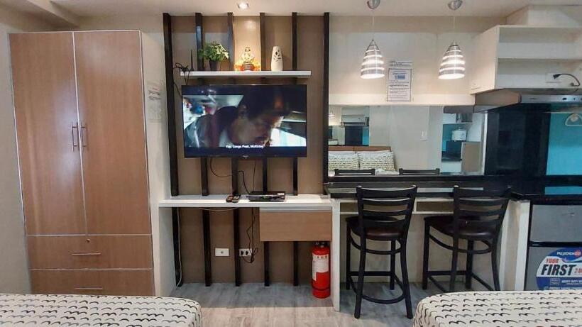 Cebu City Proper Across Sm City Cebu With Two Beds