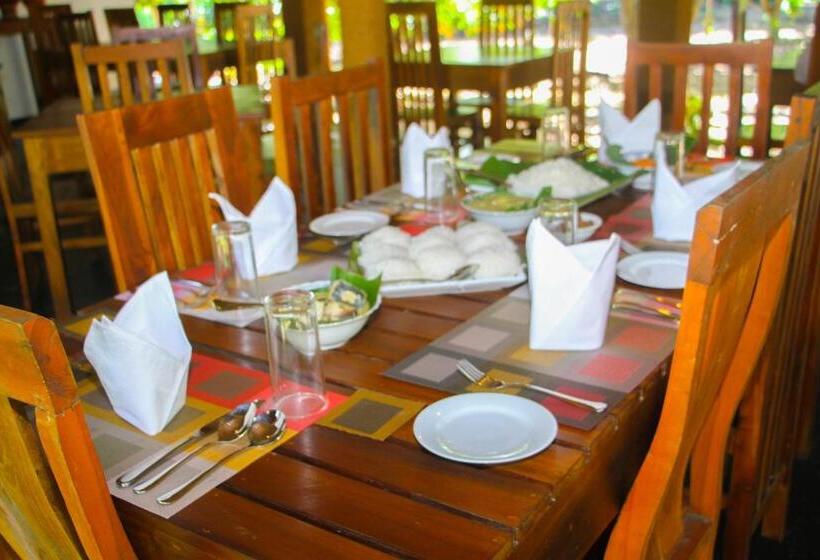 Ceylon Amigos Eco Resort