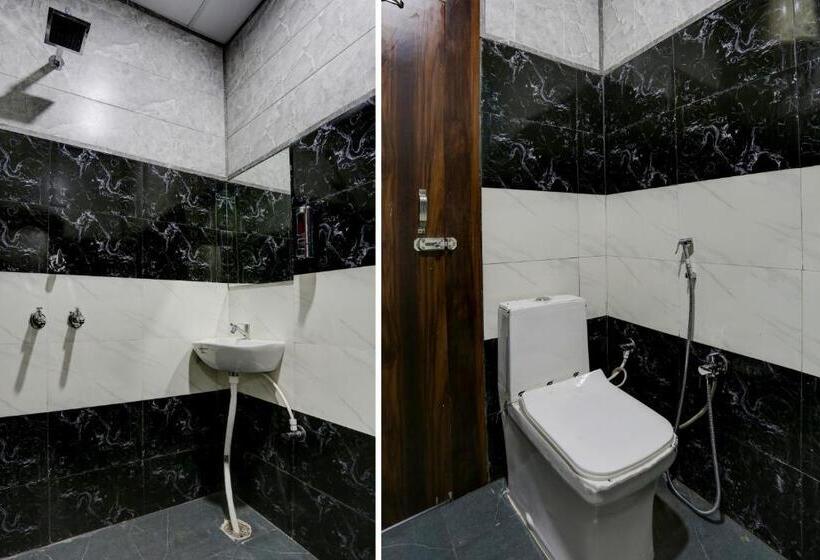 Collection O Hotel Always Welcome