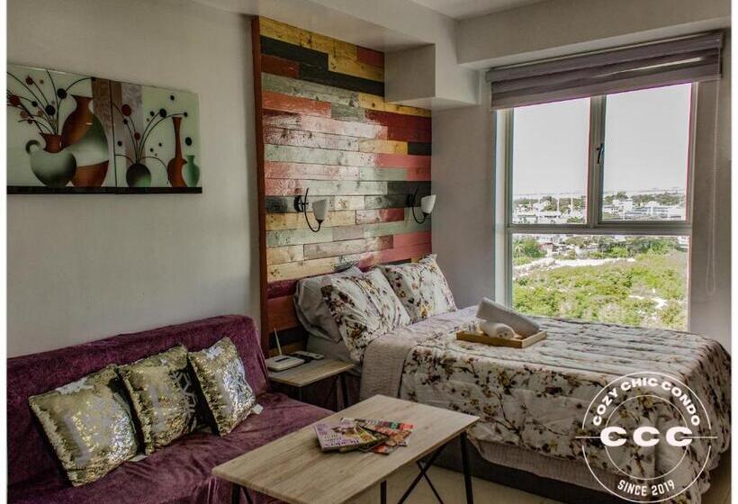 Cozy Chic Condotel Avida Towers Sucat