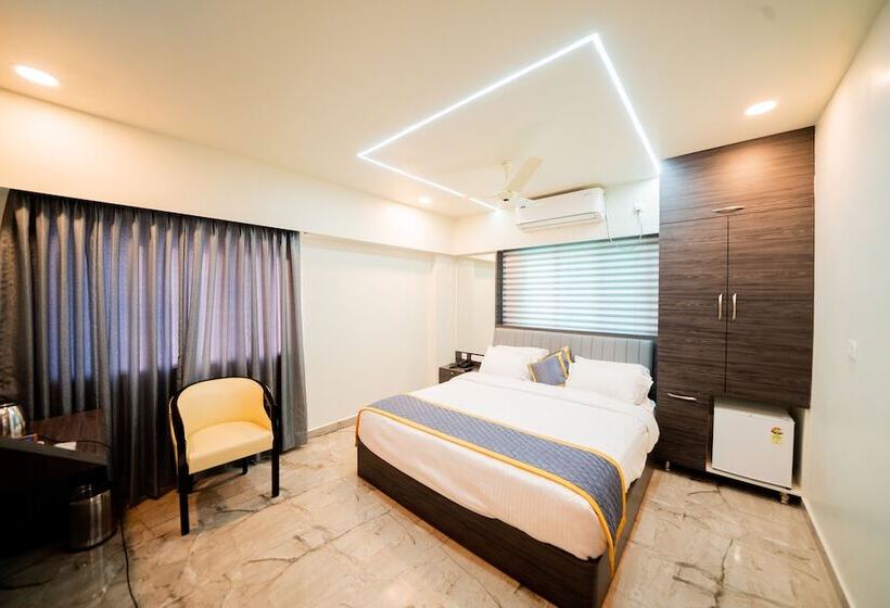 Fabhotel Brk Iconic Residency