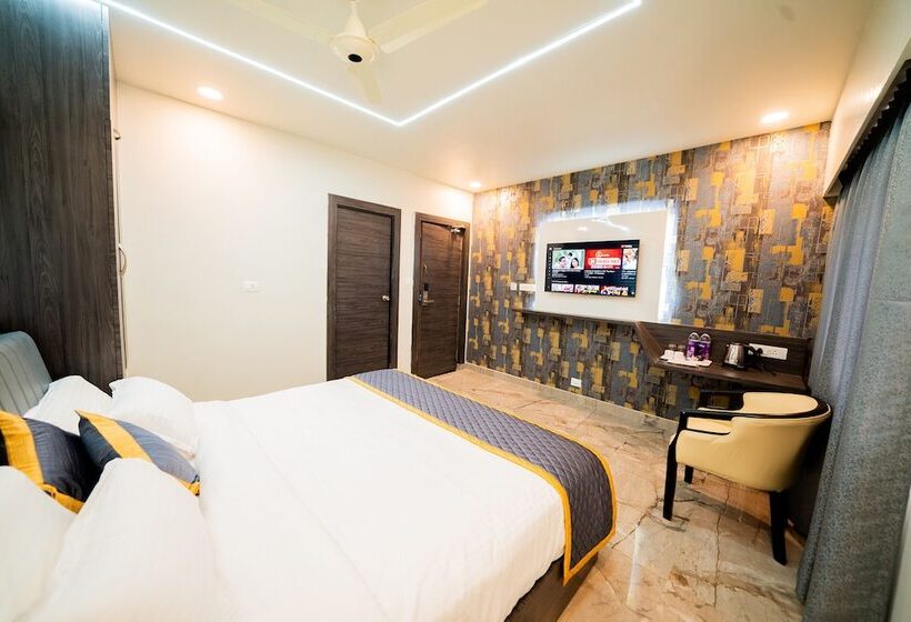 Fabhotel Brk Iconic Residency