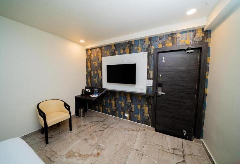 Fabhotel Brk Iconic Residency