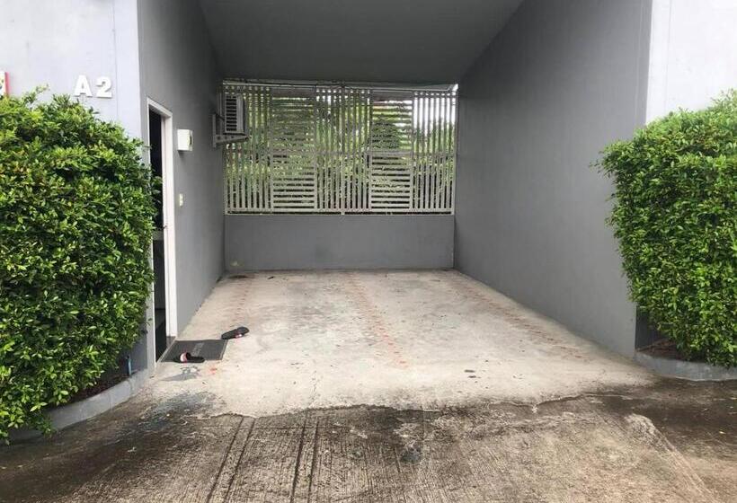 호텔 ภูรักษ์รีสอร์ท บ้านกรูด