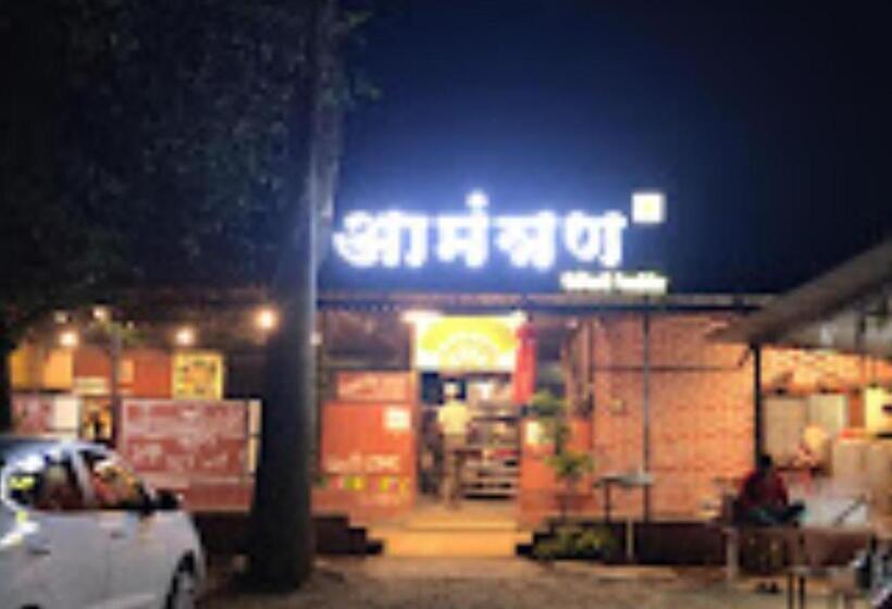 בית מלון כפרי Aamantran Junnar