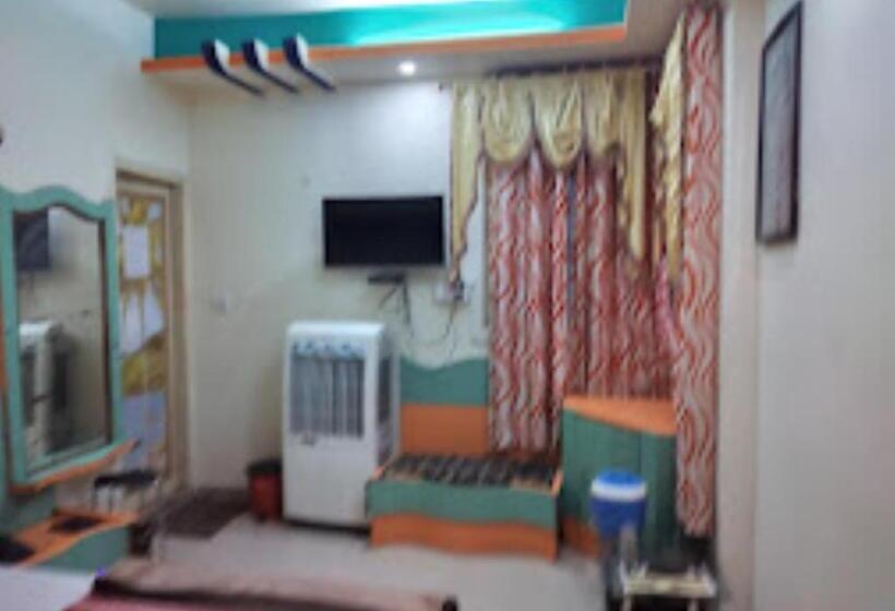 ホテル Amar Palace Pachmarhi Cantt