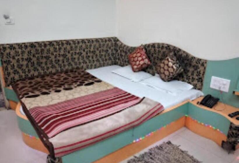 ホテル Amar Palace Pachmarhi Cantt