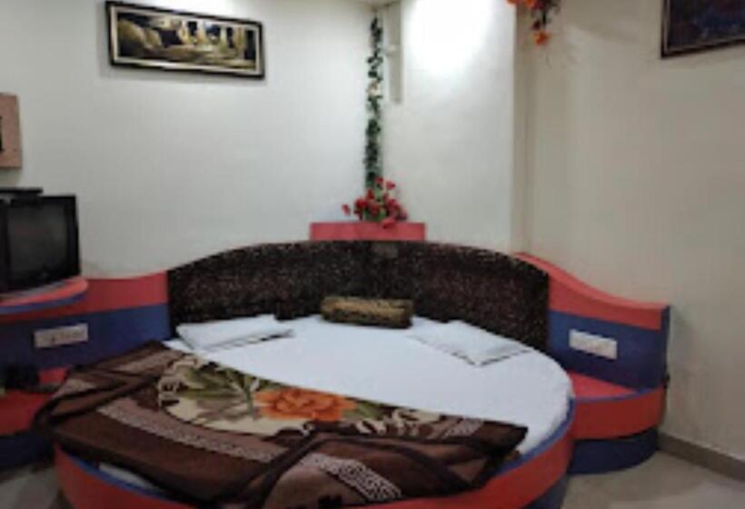 ホテル Amar Palace Pachmarhi Cantt