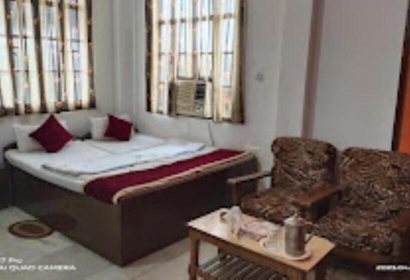 בית מלון כפרי Amit Lodge, Bihta