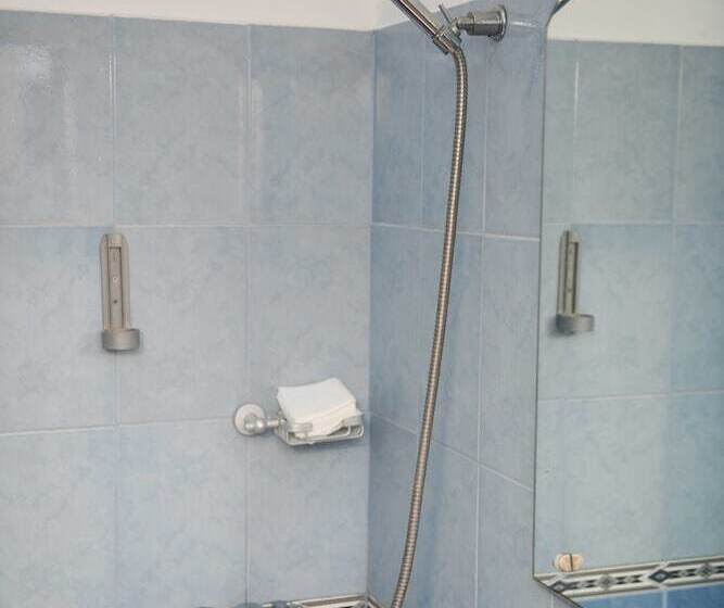 בית מלון כפרי Bardhi