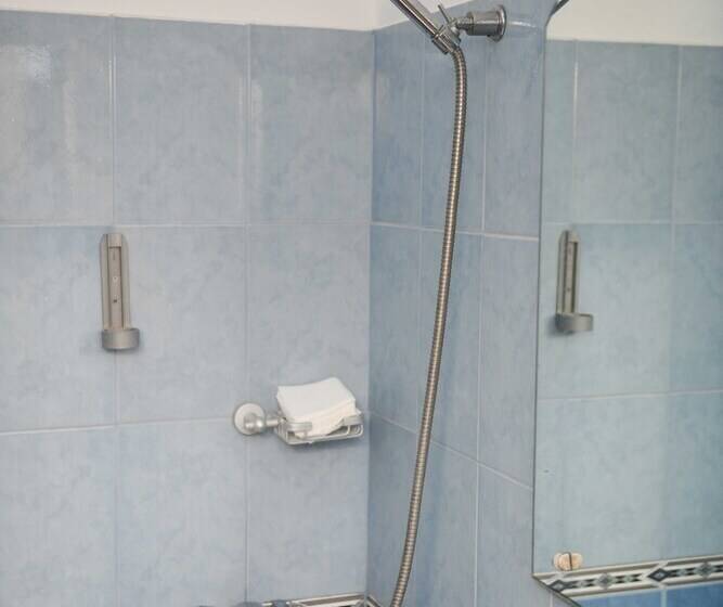 בית מלון כפרי Bardhi