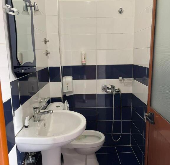 בית מלון כפרי Bardhi