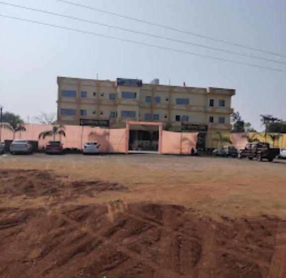 בית מלון כפרי Chhattisgarh Palace, Rajnandgaon