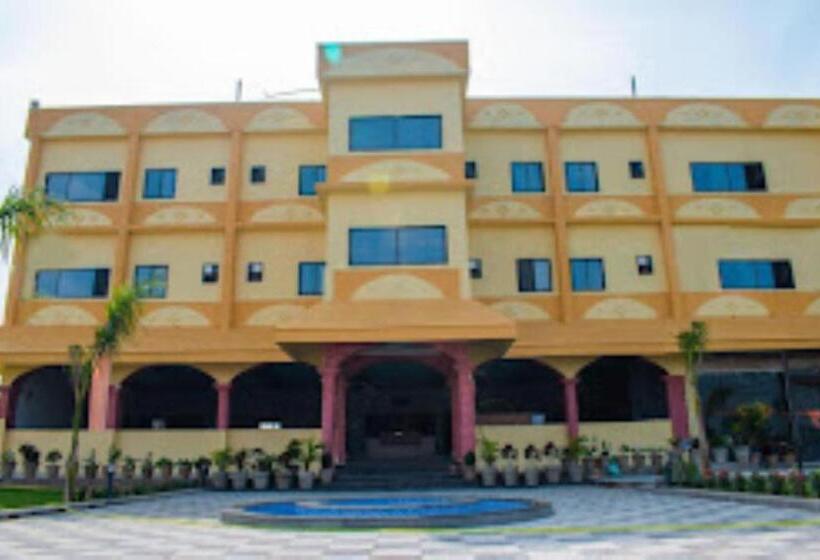 Hotel Chhattisgarh Palace, Rajnandgaon