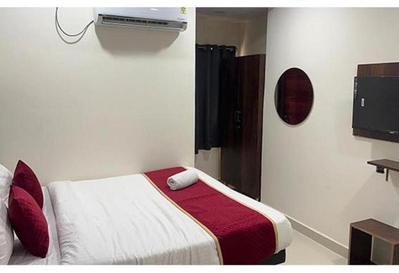 هتل Fabexpress Grand Aarvi Prime Nr Gsm Mall